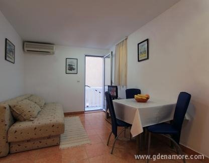 Apartments Marija, , private accommodation in city Budva, Montenegro - 1 Dn Soba + Trp